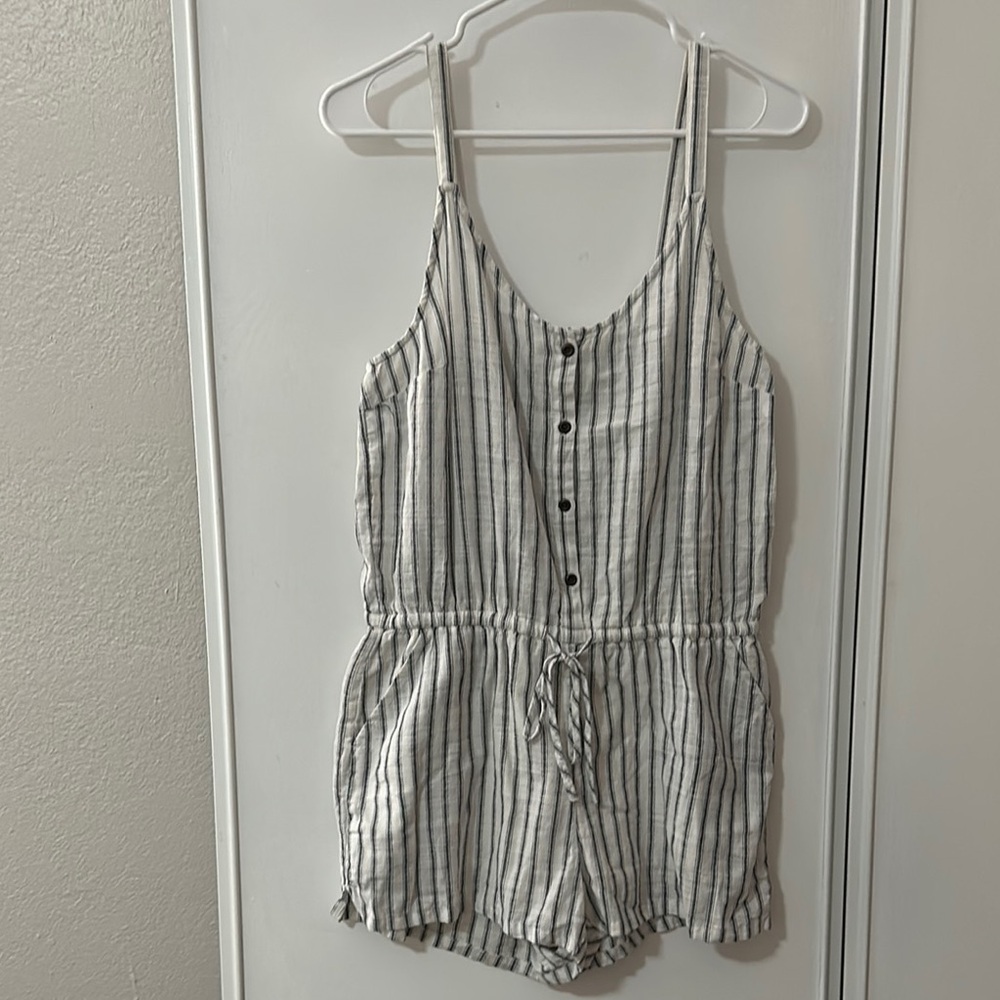 Old Navy Women’s White Blue Striped Cute Romper